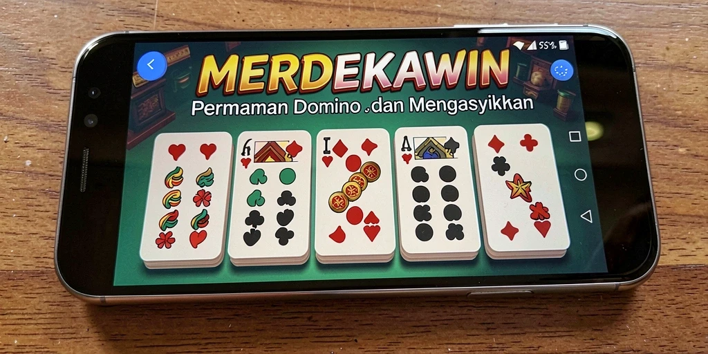 Gameplay seru di MERDEKAWIN dengan kartu Domino.